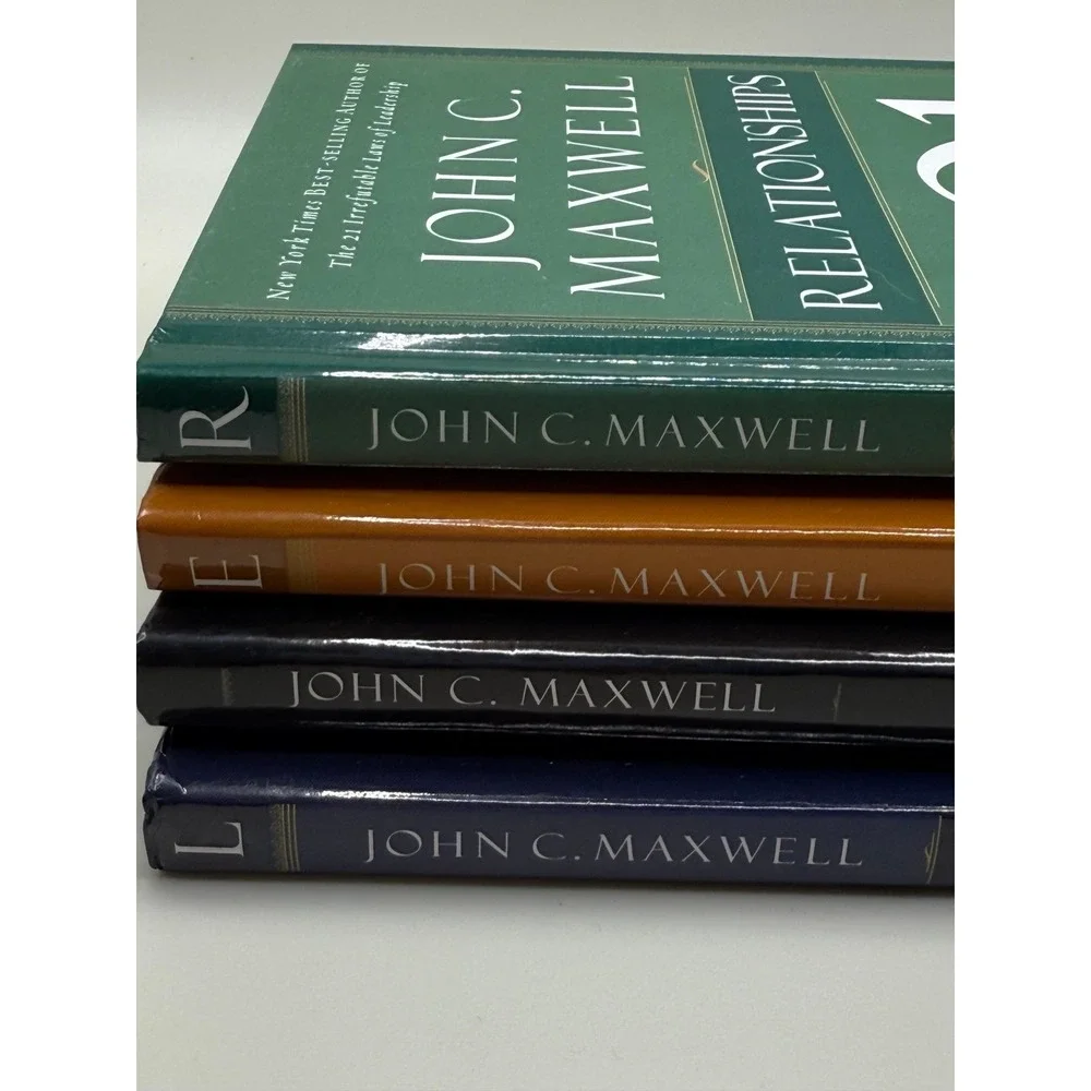 collection of books by‎ John C. Maxwell bundle of 4